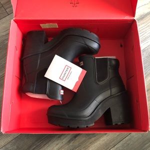 RARE Hunter Chelsea Block Heeled Booties